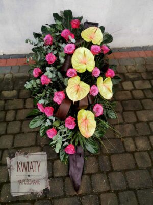 Wiązanka duża z naturalnych kwiatów na pogrzeb