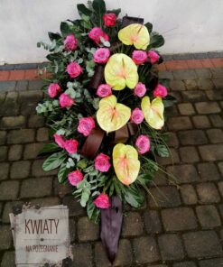 Wiązanka duża z naturalnych kwiatów na pogrzeb