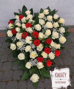 Wieniec pogrzebowy serce z białych i czerwonych róż