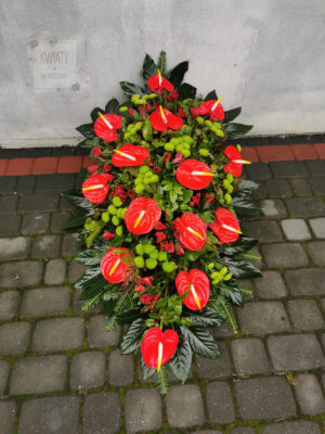 Wiązanka Pogrzebowa klasyczna z naturalnych, zółtych i czerwonych kwiatów