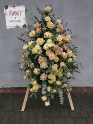 Wieniec z naturalnych kwiatów na pogrzeb