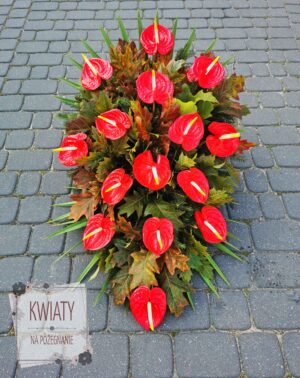 Duża wiązanka z naturalnych kwiatów na pogrzeb