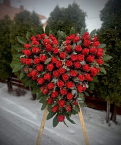 Wieniec Pogrzebowy Serce ( Sztuczne kwiaty )